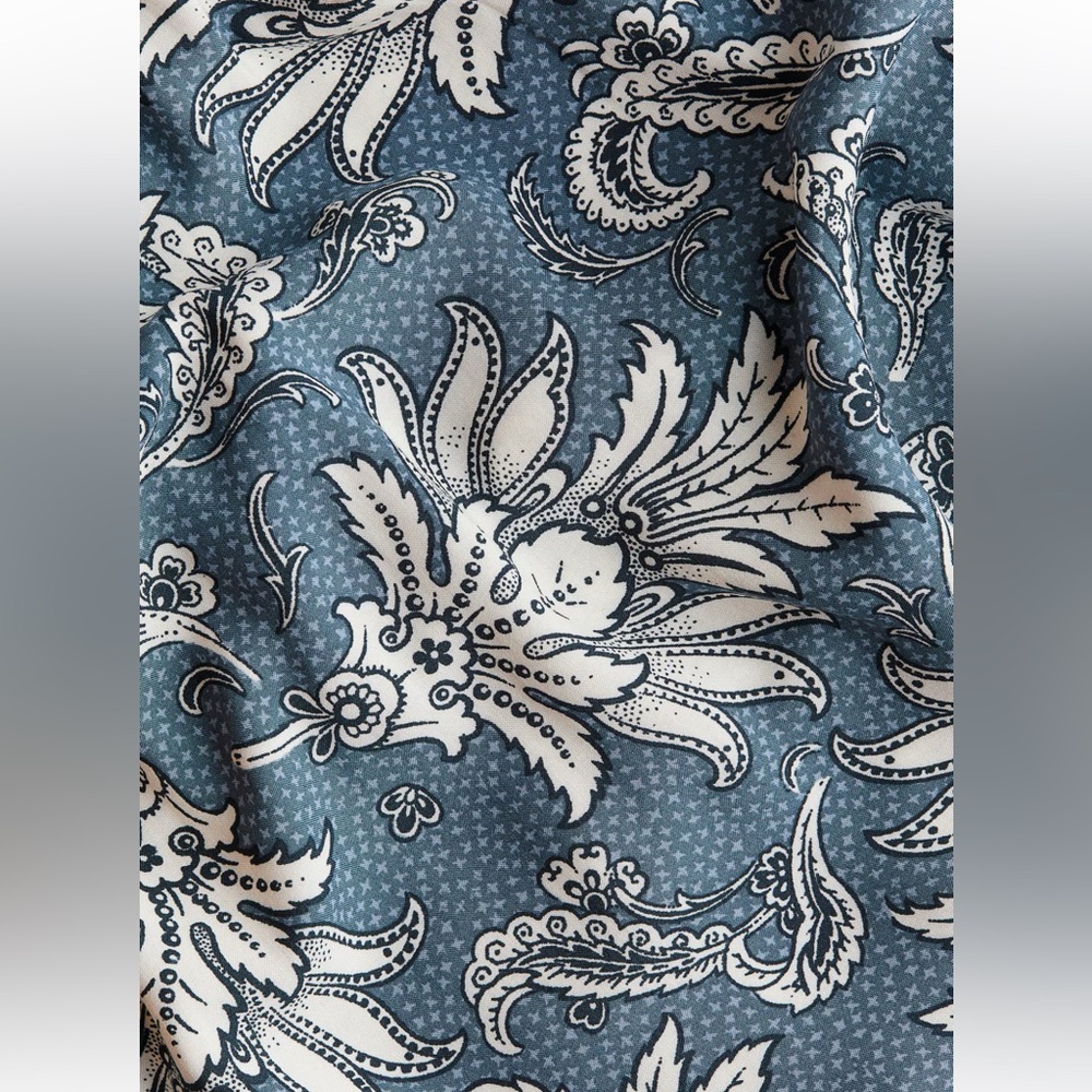H&M Midi Shirt Dress in Paisley Blue Print Sz S NWT - Picture 7 of 8